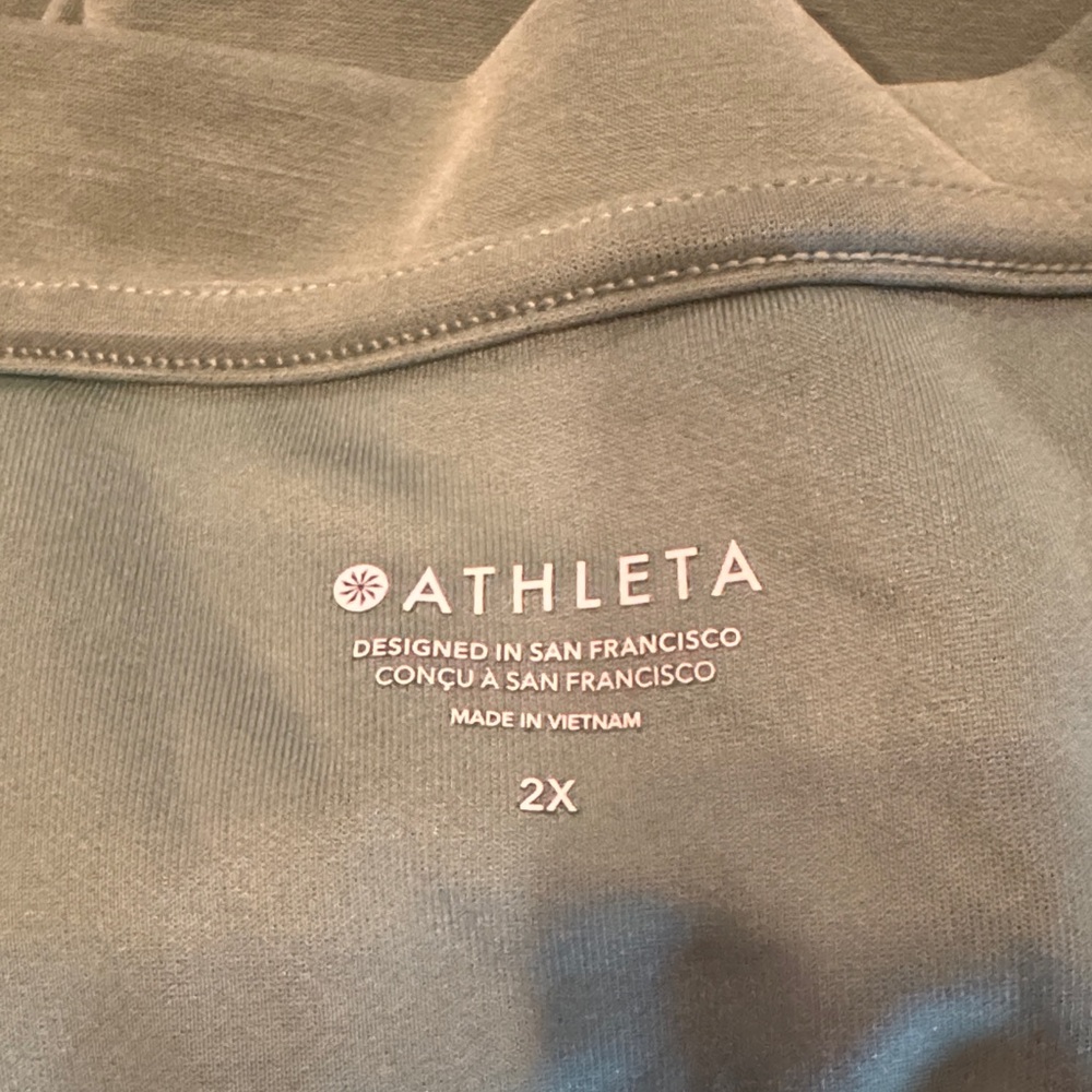 Athleta Women’s Seasoft Matching Lounge Set in Vineyard Green - Picture 2 of 6